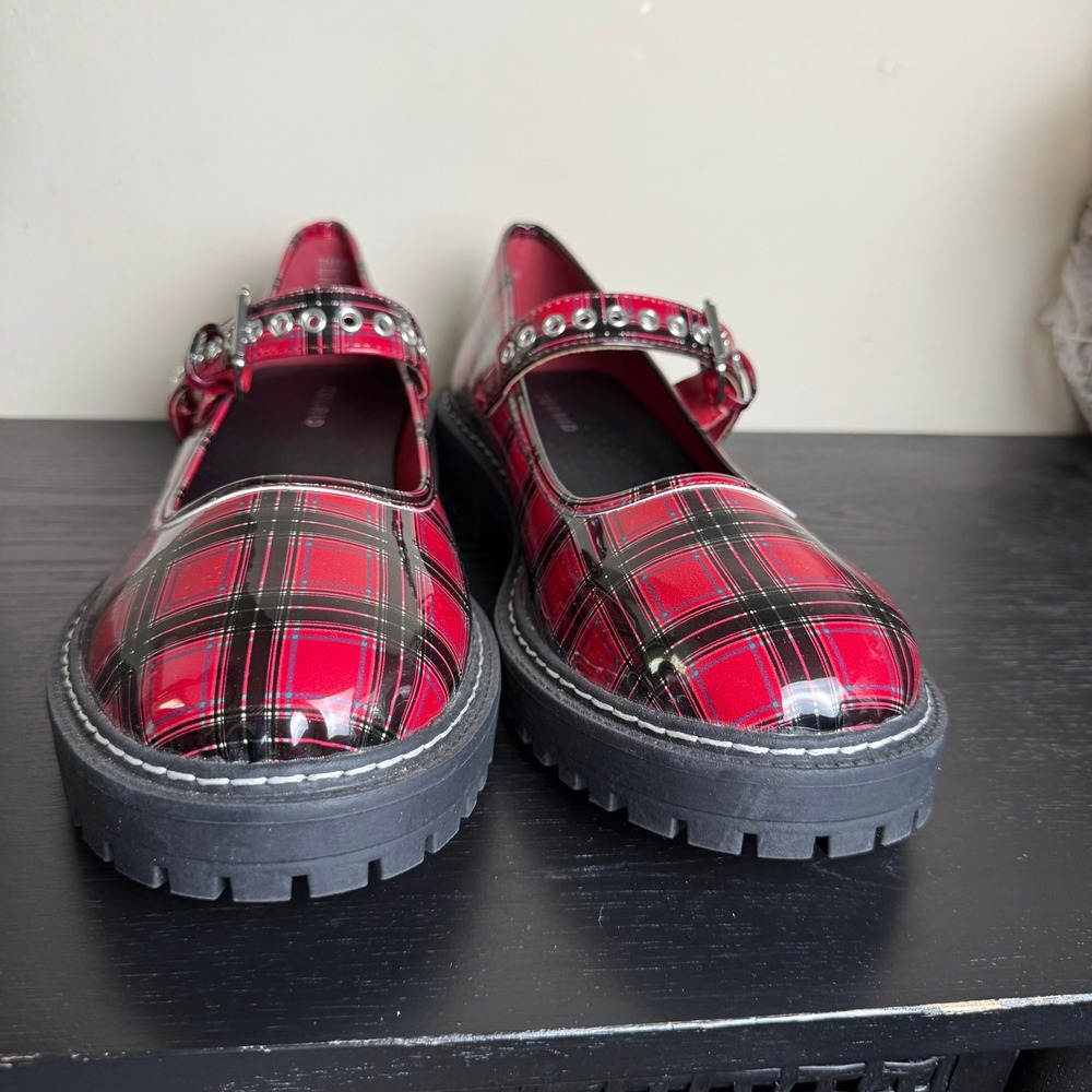 Torrid Red Plaid Mary Jane Lug Sole Shoes Wide Width Grommet Strap 11.5WW - Picture 2 of 7